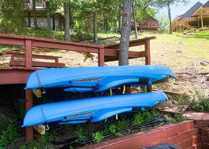 Holiday home Log Hot Tub Retreat, Kayaks *