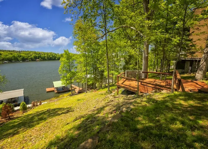 Holiday home Log Hot Tub Retreat, Kayaks Creal Springs