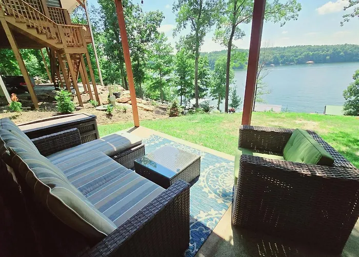 Log Hot Tub Retreat, Kayaks * Creal Springs
