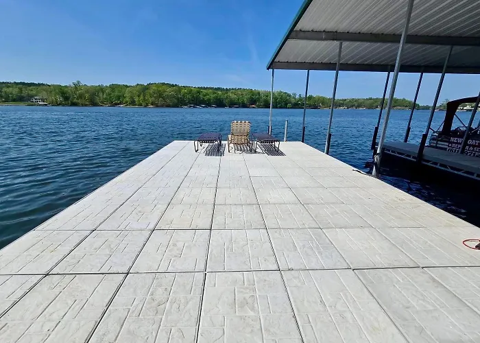 Log Hot Tub Retreat, Kayaks *