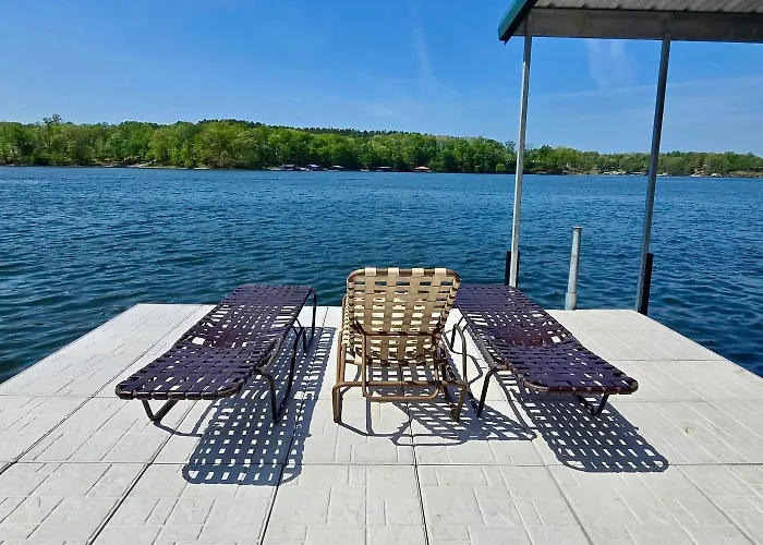 Log Hot Tub Retreat, Kayaks Holiday home *